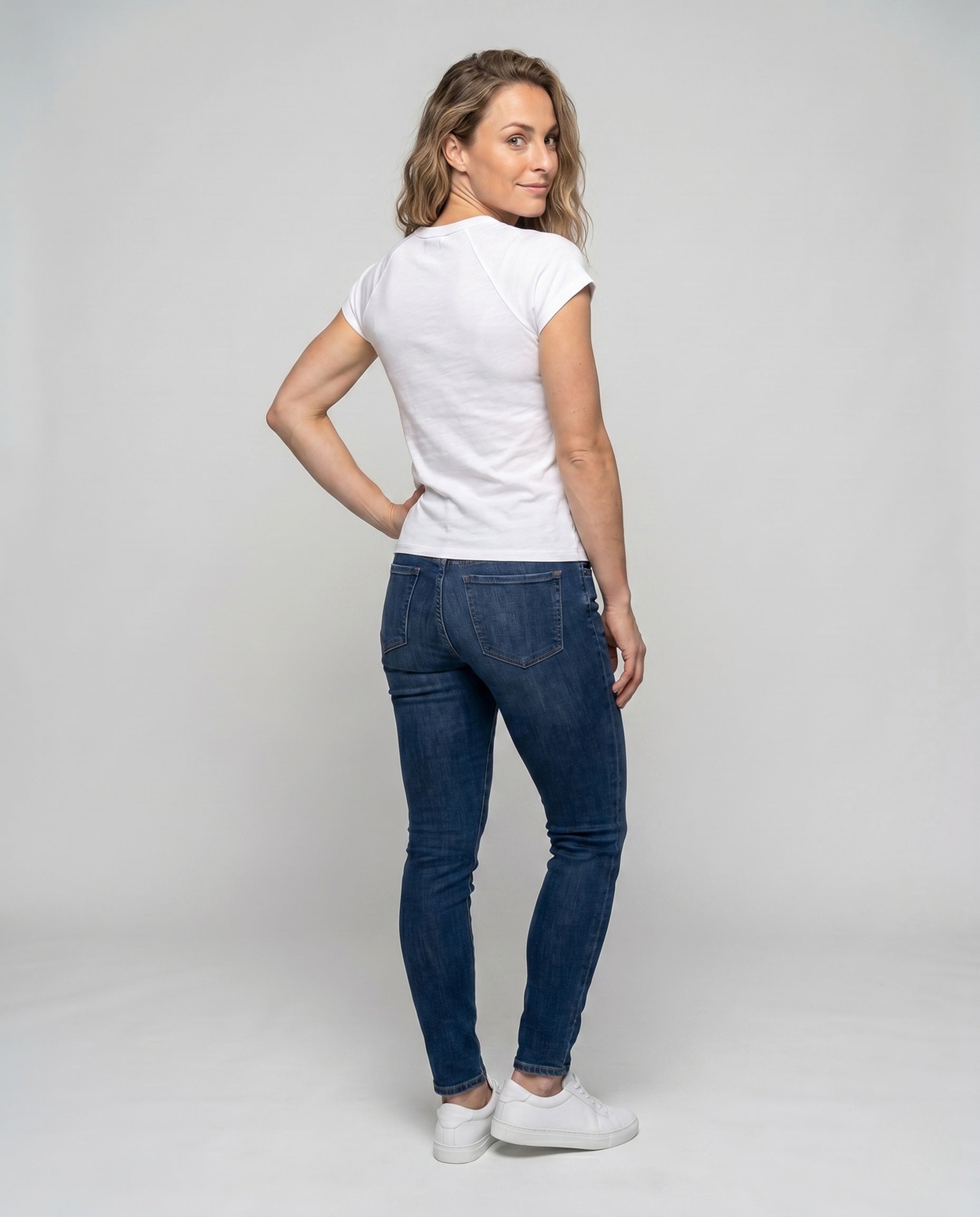 Product 15659656053066 - back_view