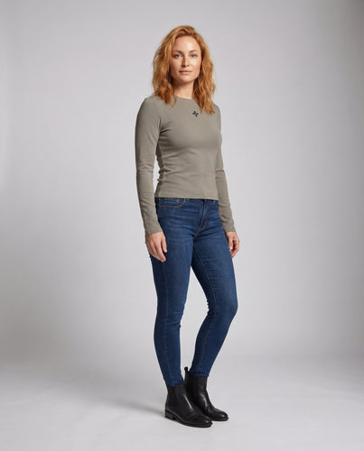Damen nan minimalistisches Stretch-Langarmshirt mit zentrierter Stickapplikation R&B