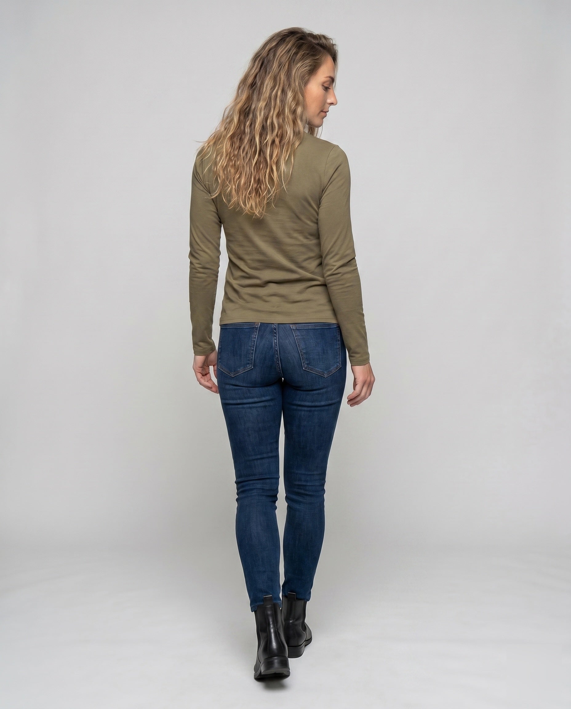 Product 15659660738890 - back_view