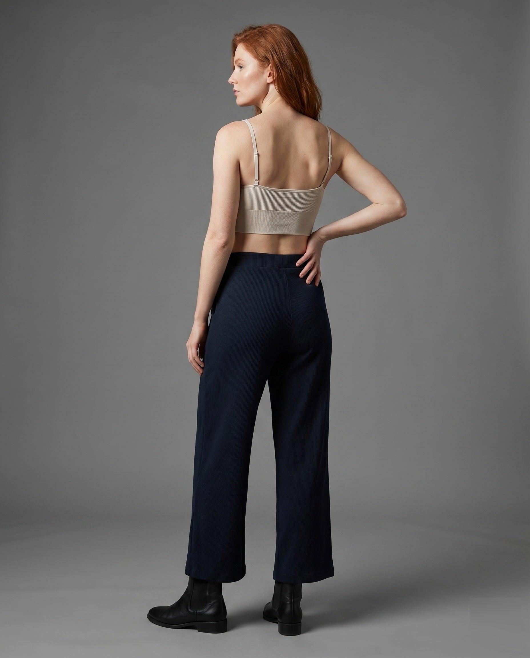 Product 15659661853002 - back_view