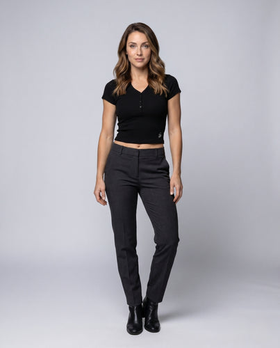 Damen nan schmal geschnittenes Kurzoberteil mit Henley-Knopfleiste, geschwungener Ausschnitt und taillierender Mittelnaht R&B