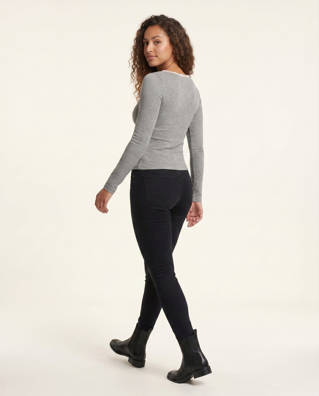 Product 15659662737738 - back_view