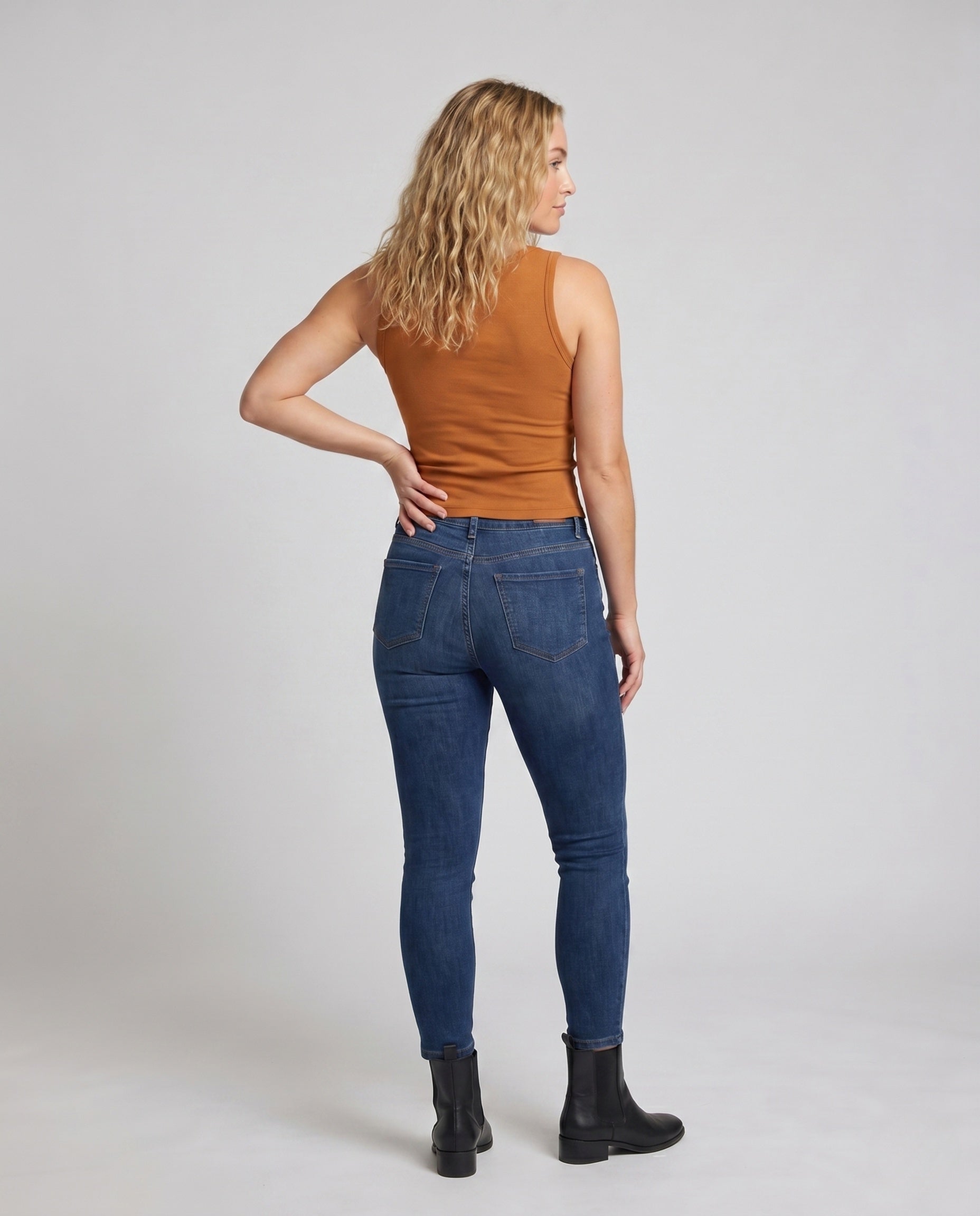 Product 15659663556938 - back_view