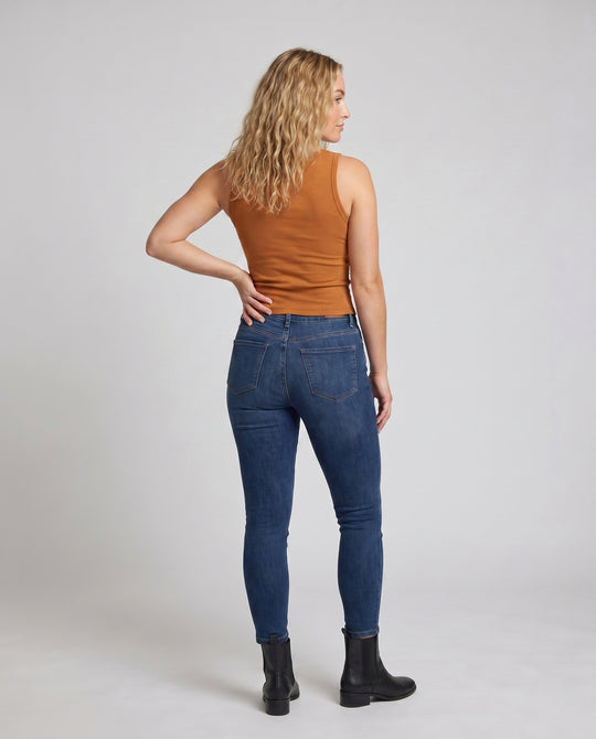 Product 15659663556938 - back_view