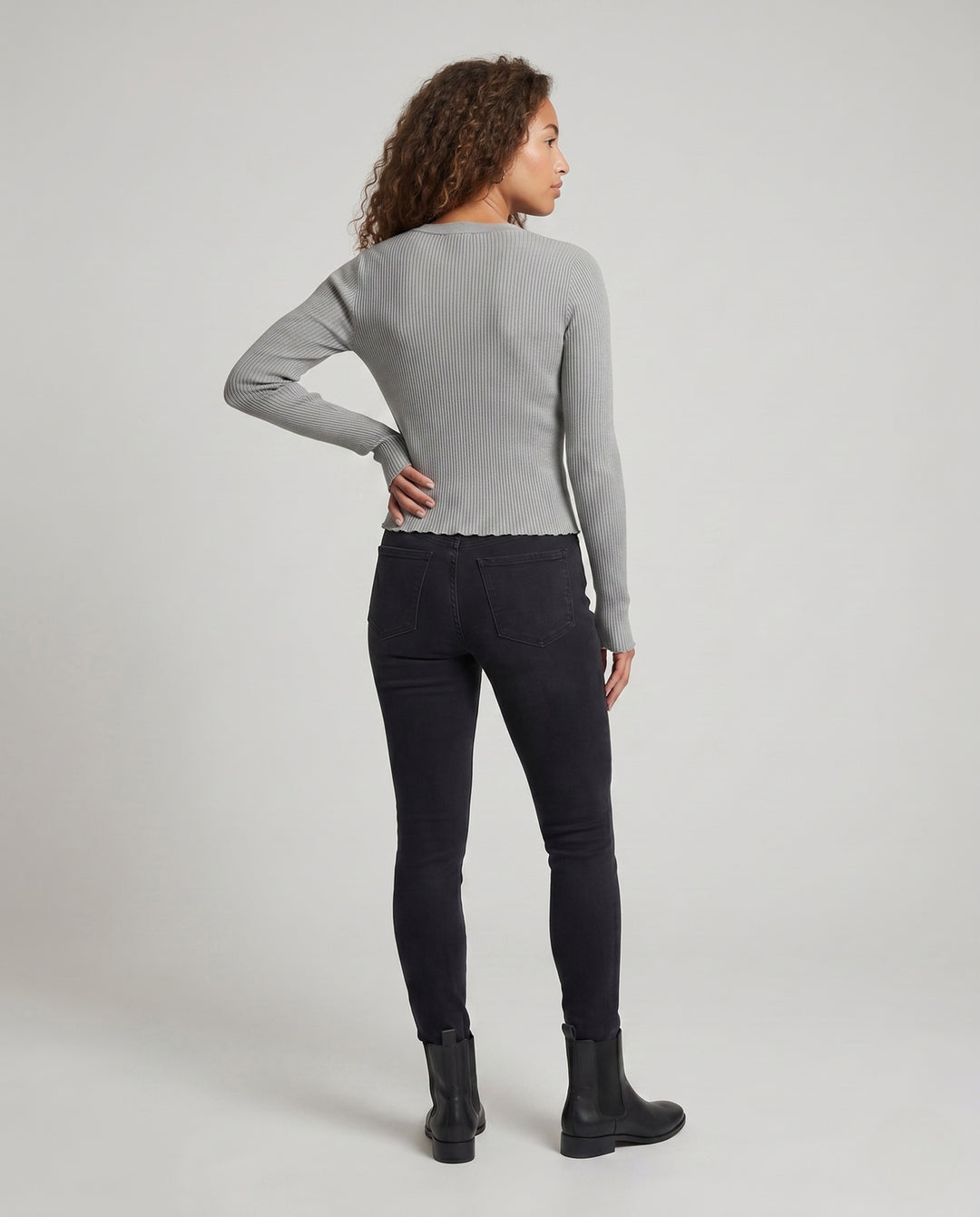 Product 15659664736586 - back_view