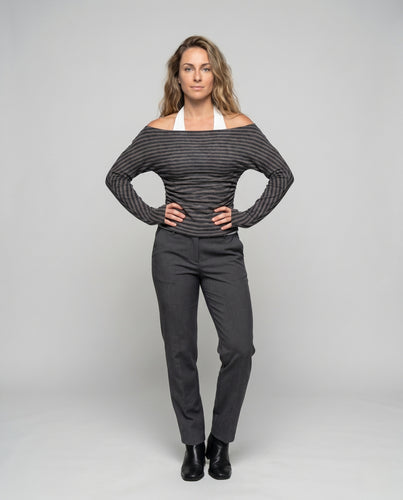 Damen nan schulterfreier Feinstrick-Pullover mit diagonalem Streifenmuster und gerafftem Saum R&B