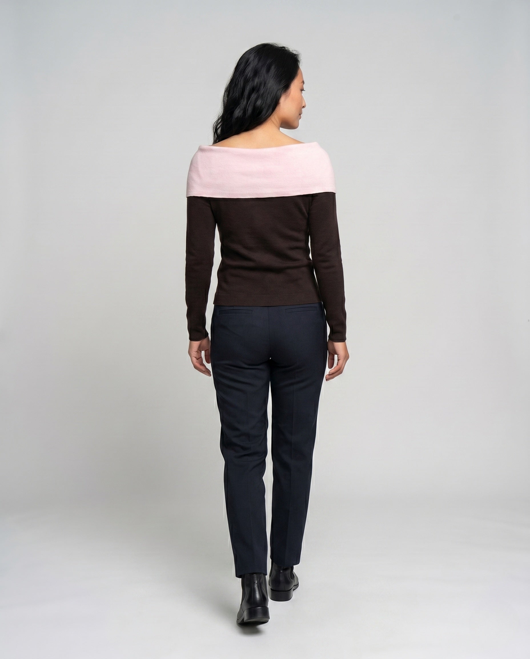 Product 15659666604362 - back_view