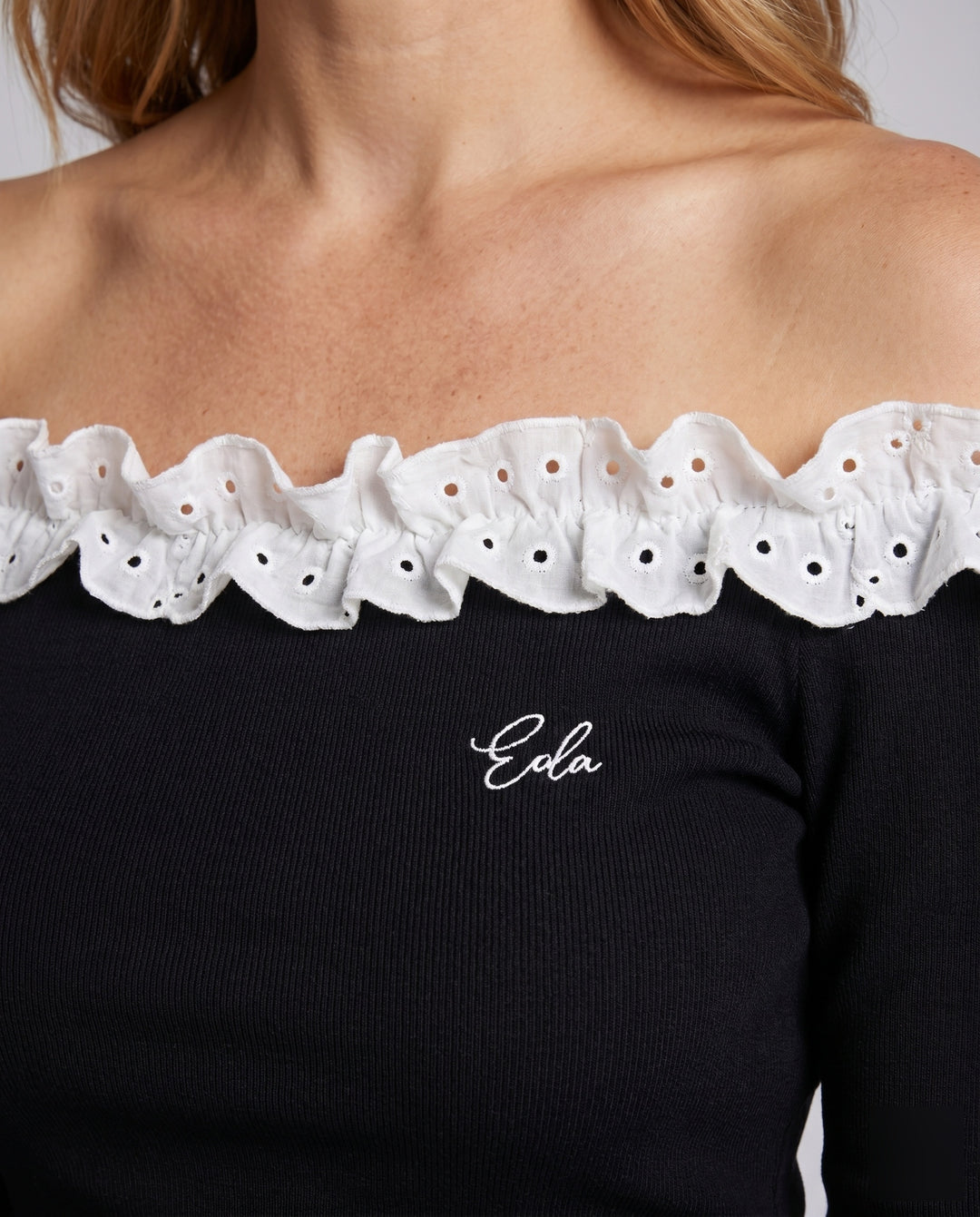 Product 15659666833738 - close_up_detail