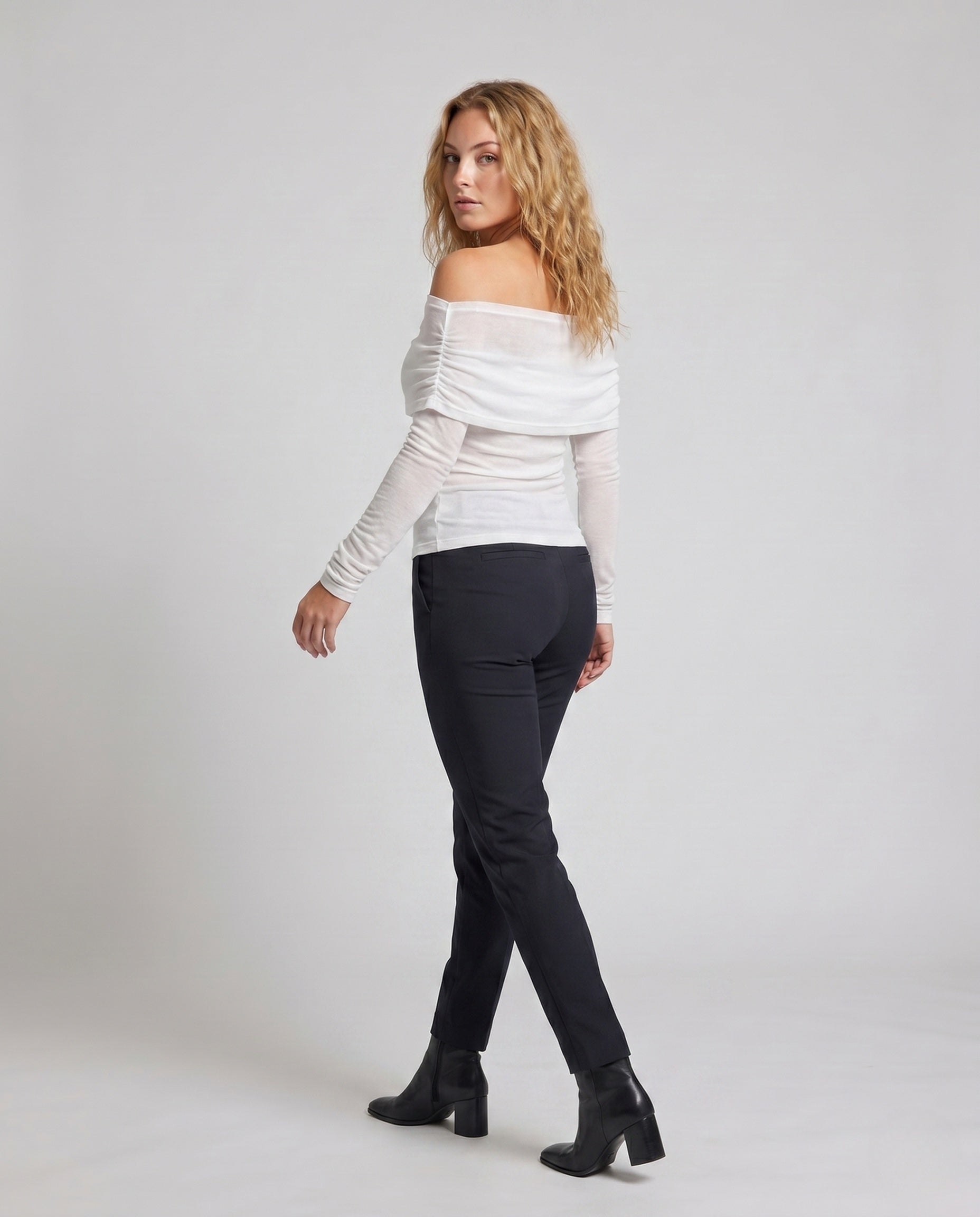 Product 15659667784010 - back_view
