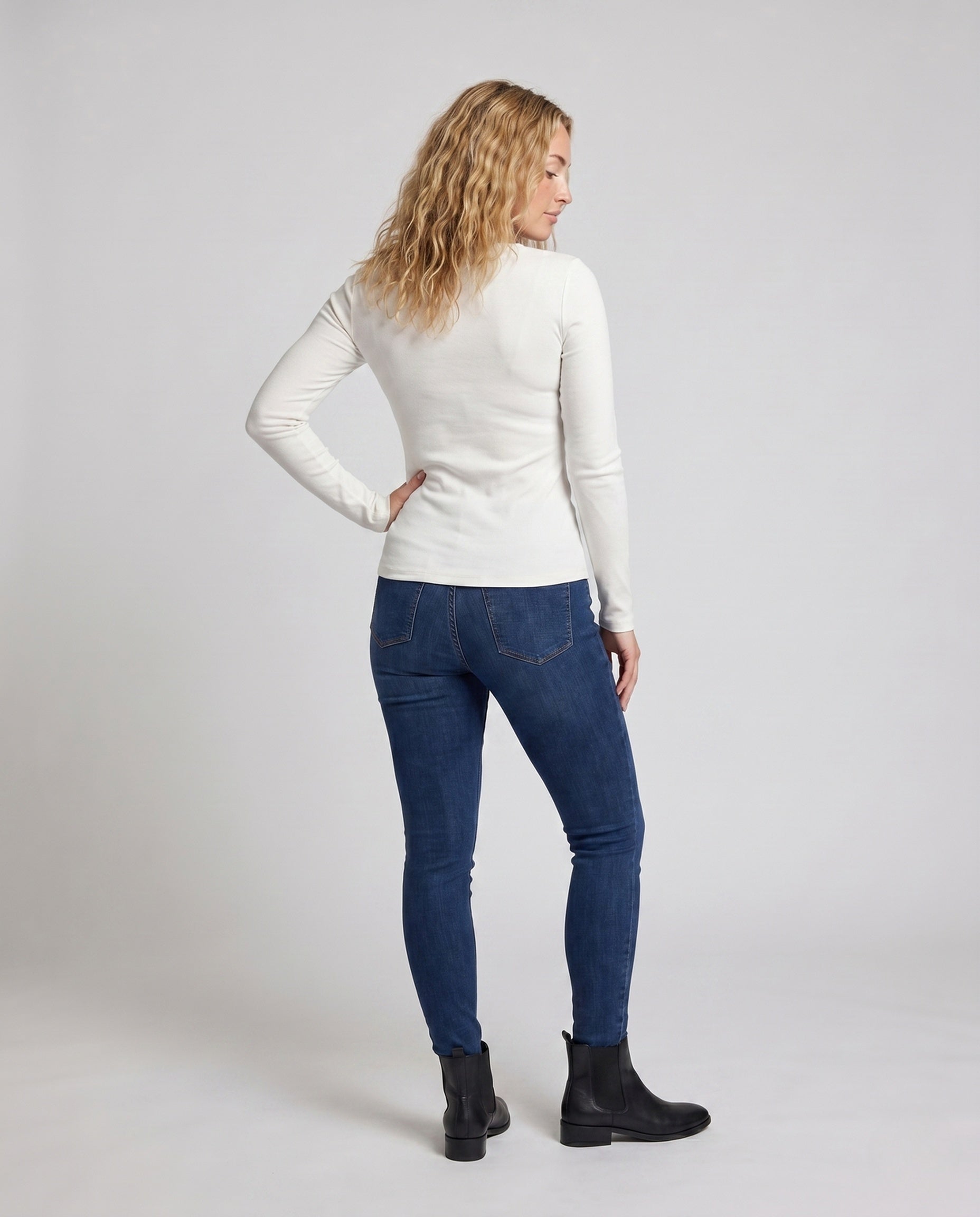 Product 15659669750090 - back_view