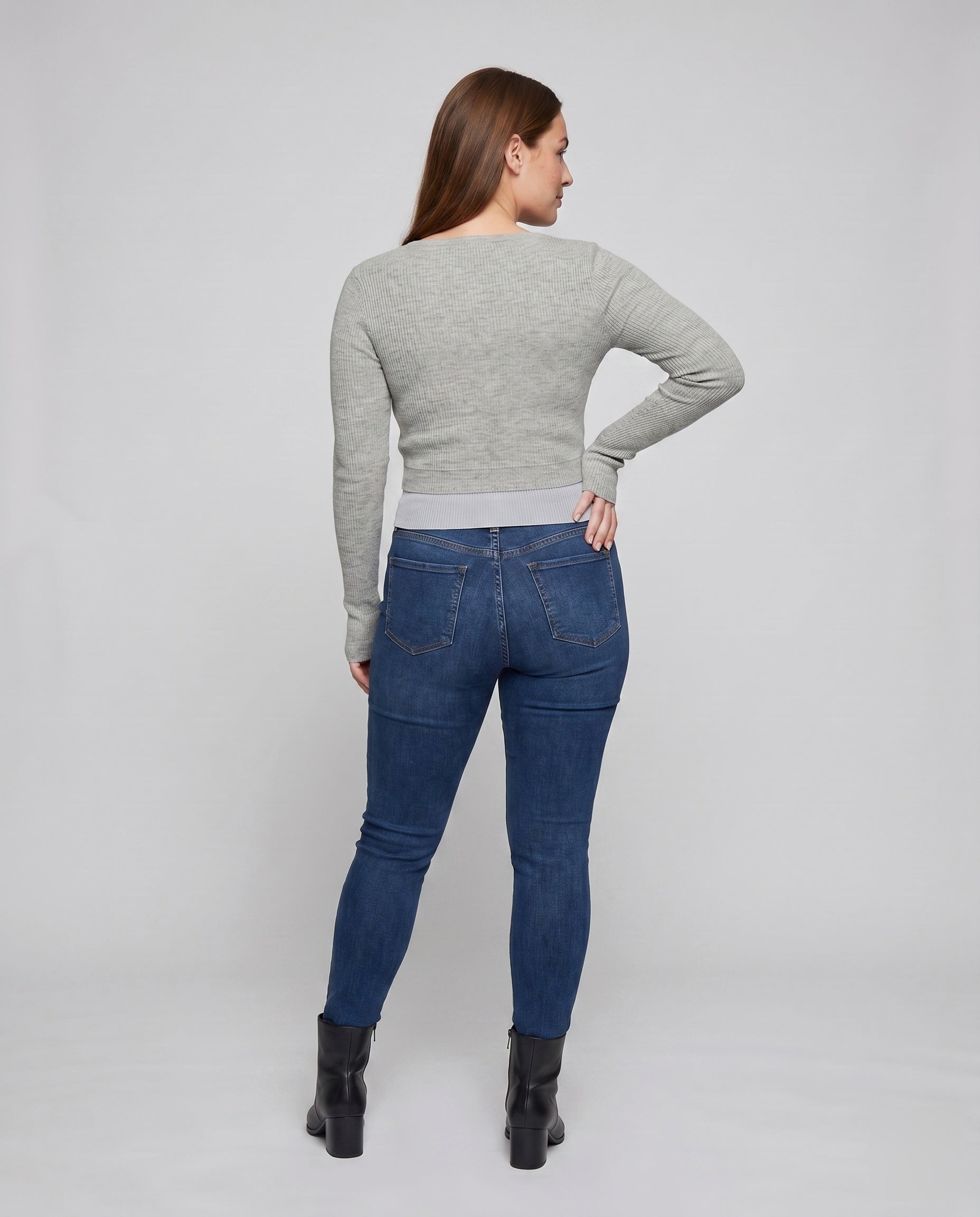 Product 15659671650634 - back_view