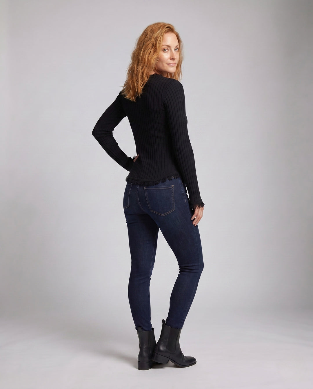 Product 15659672043850 - back_view