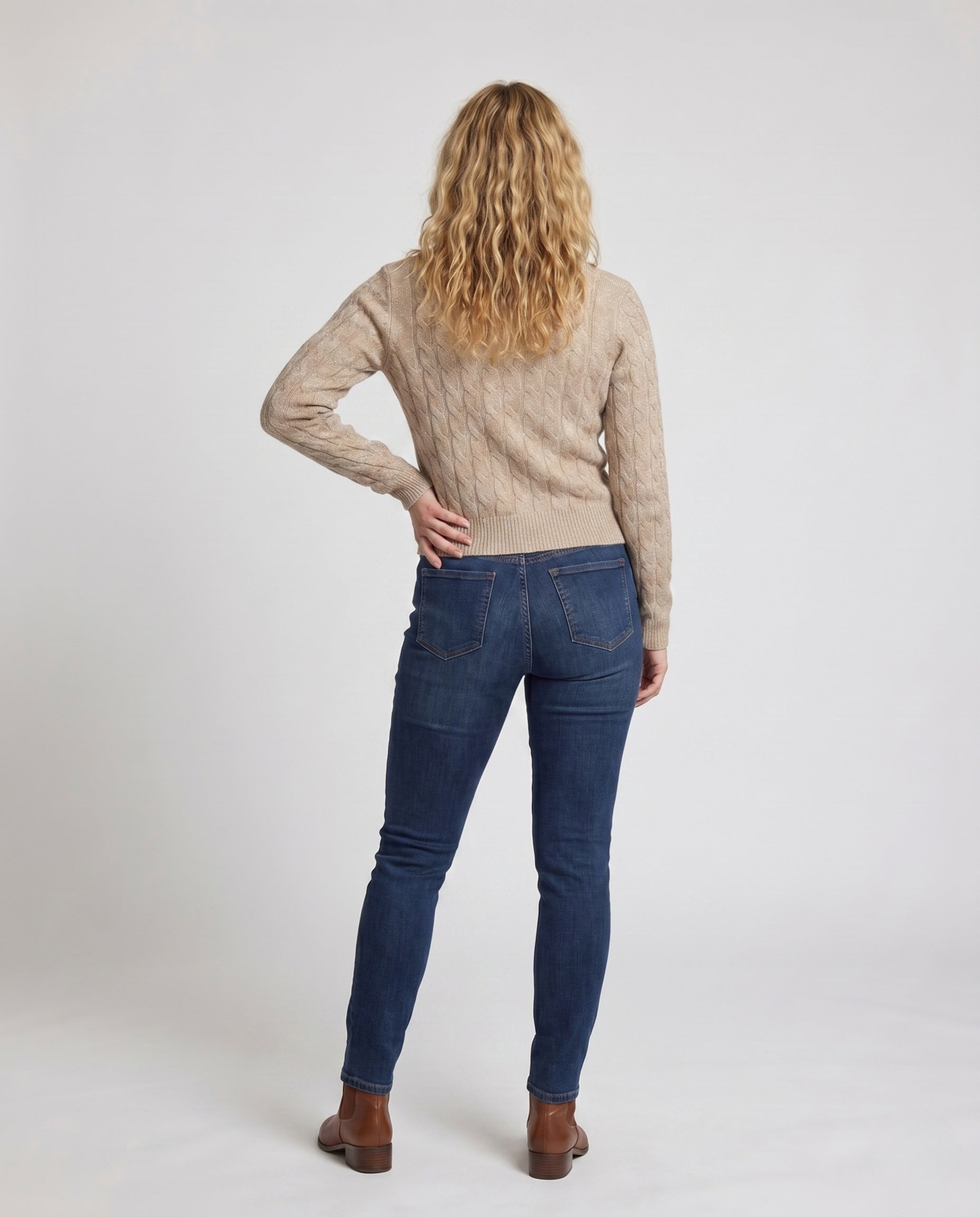 Product 15659672502602 - back_view