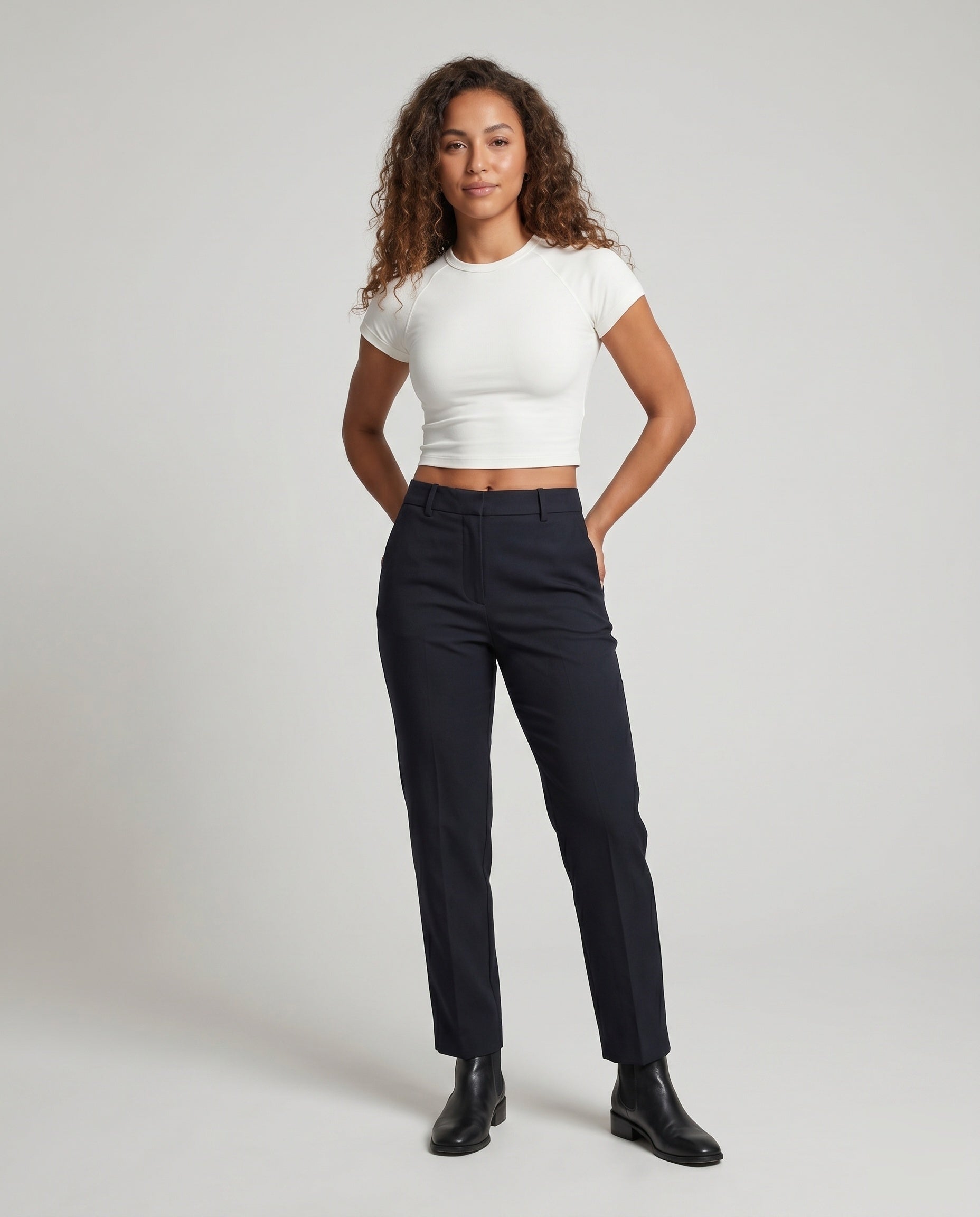 Damen nan tailliertes bauchfreies Kurzshirt aus Baumwolljersey mit Rundhalsausschnitt R&B