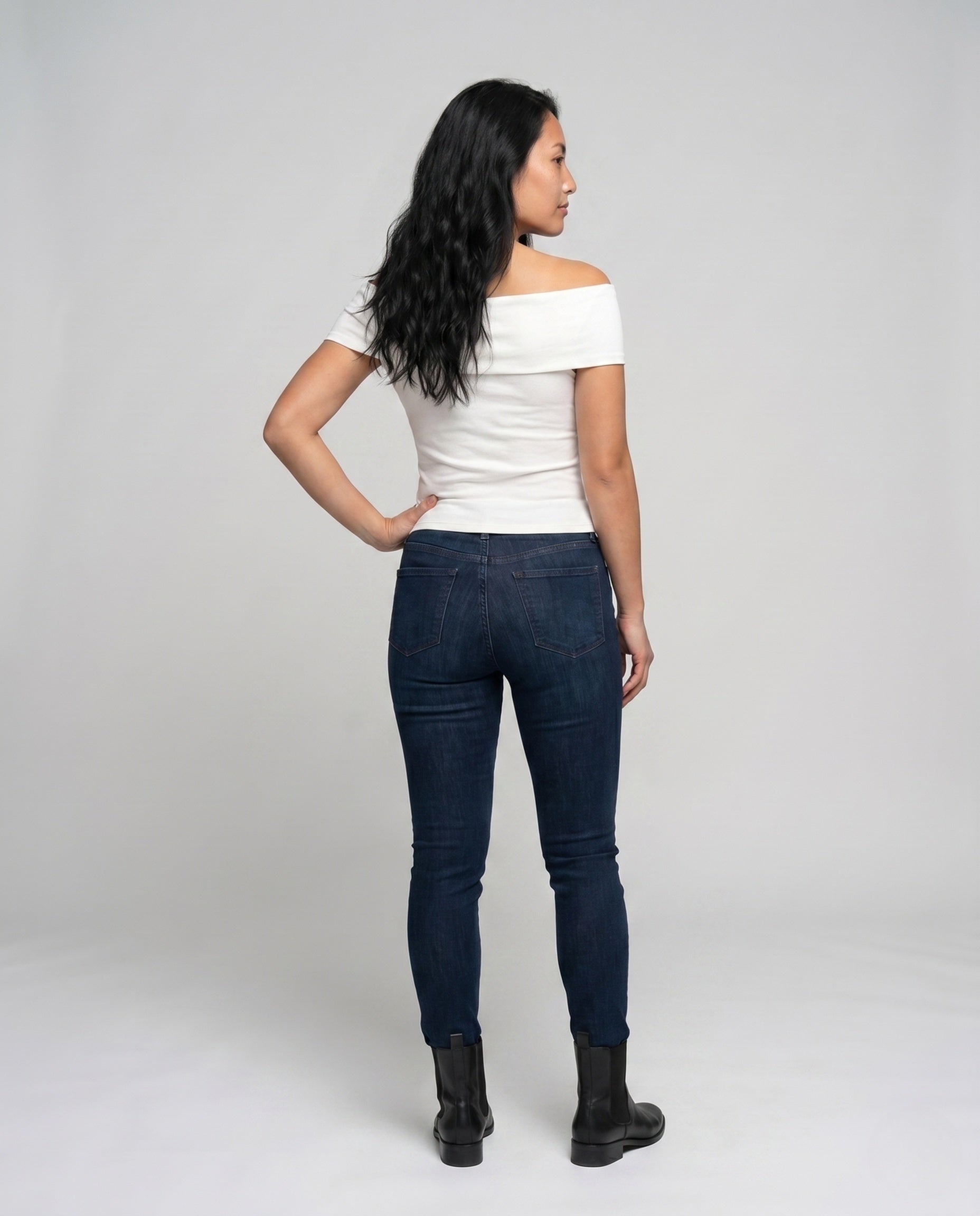 Product 15659673977162 - back_view