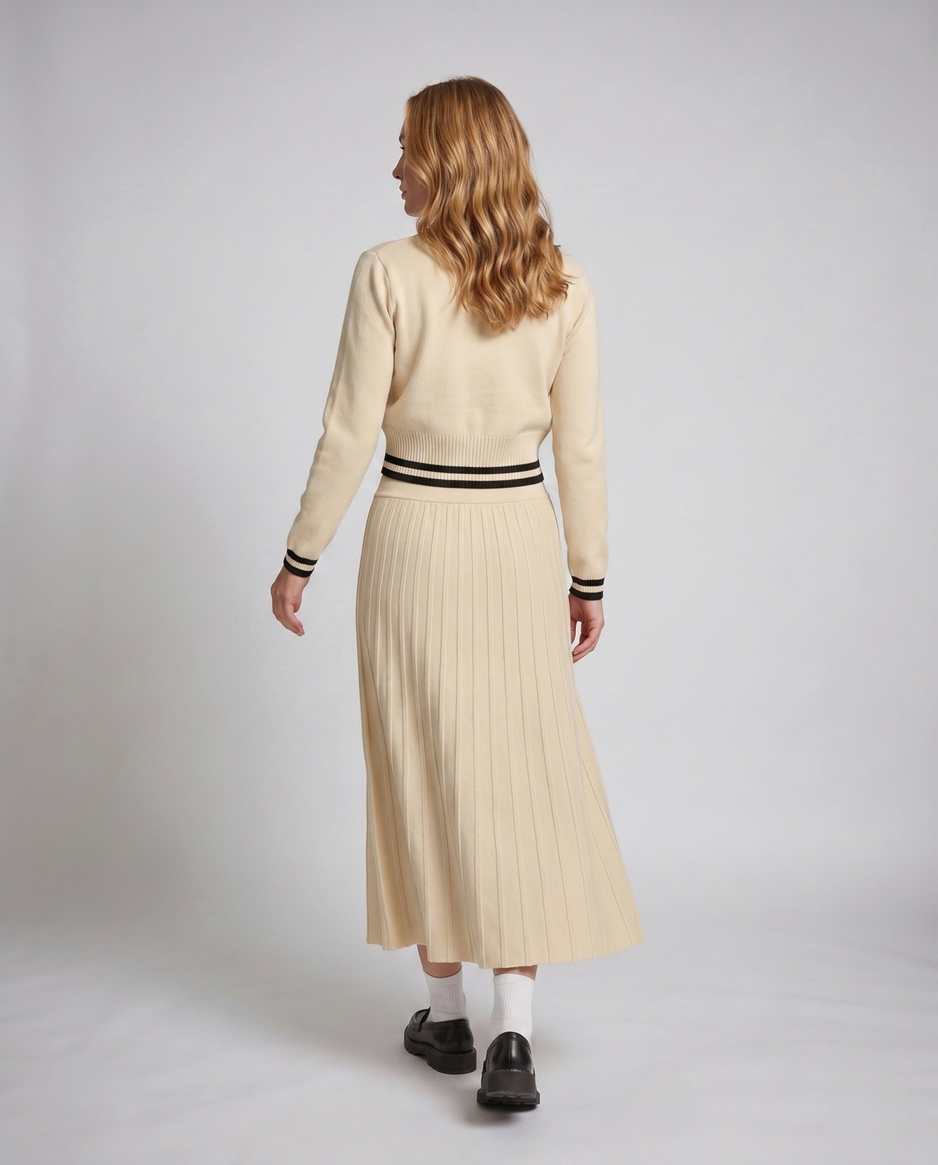 Product 15659674698058 - back_view