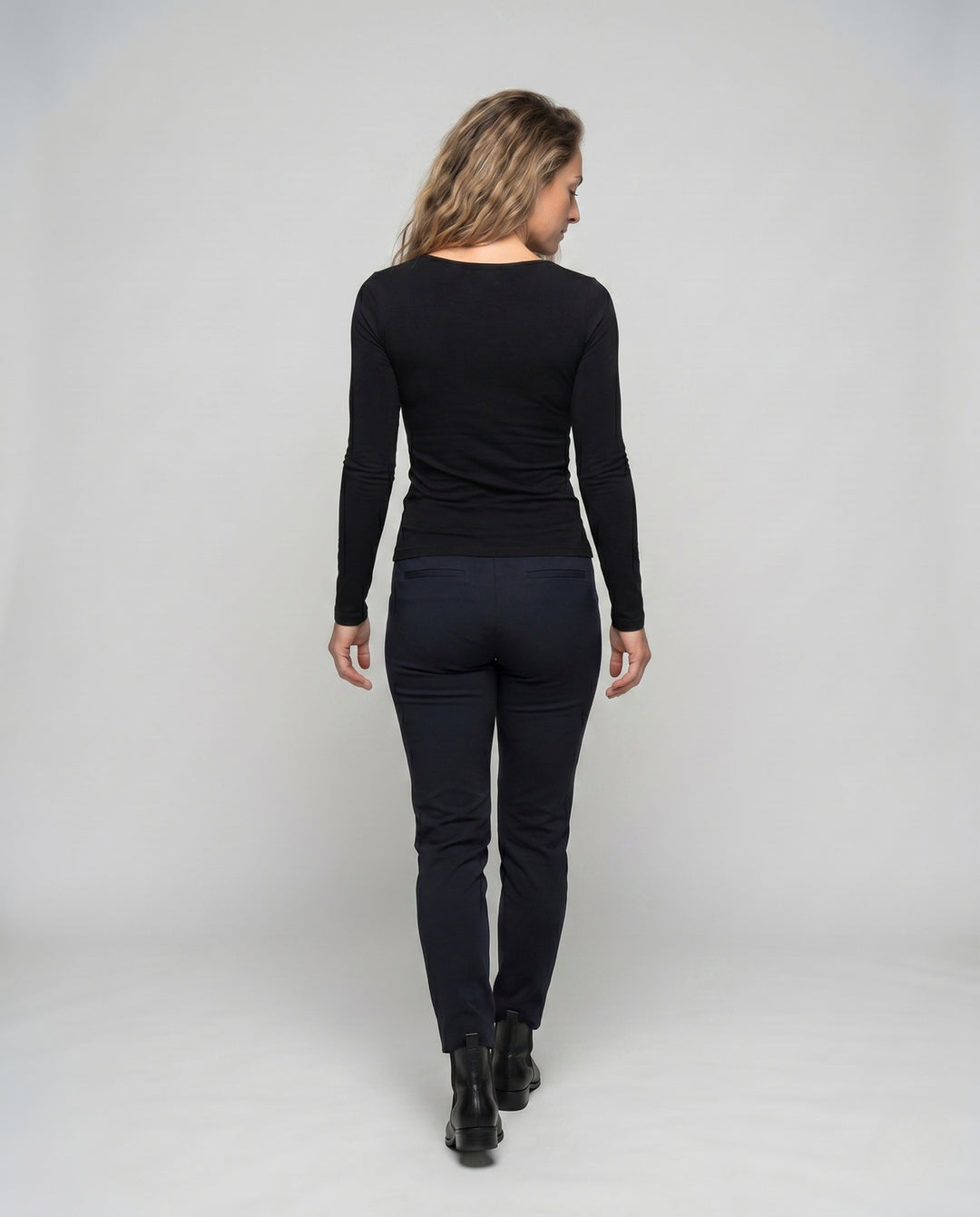 Product 15659678695754 - back_view
