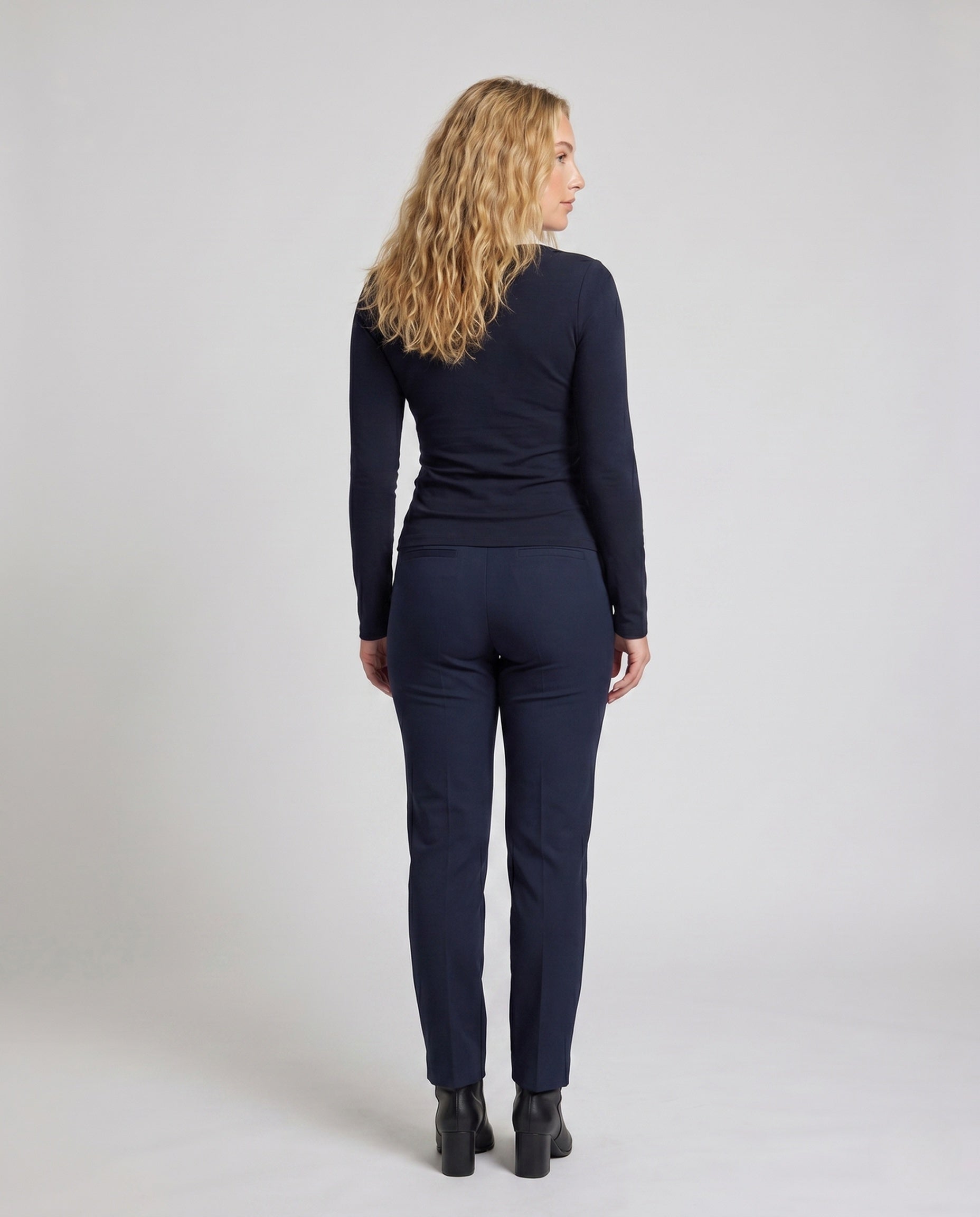 Product 15659678794058 - back_view
