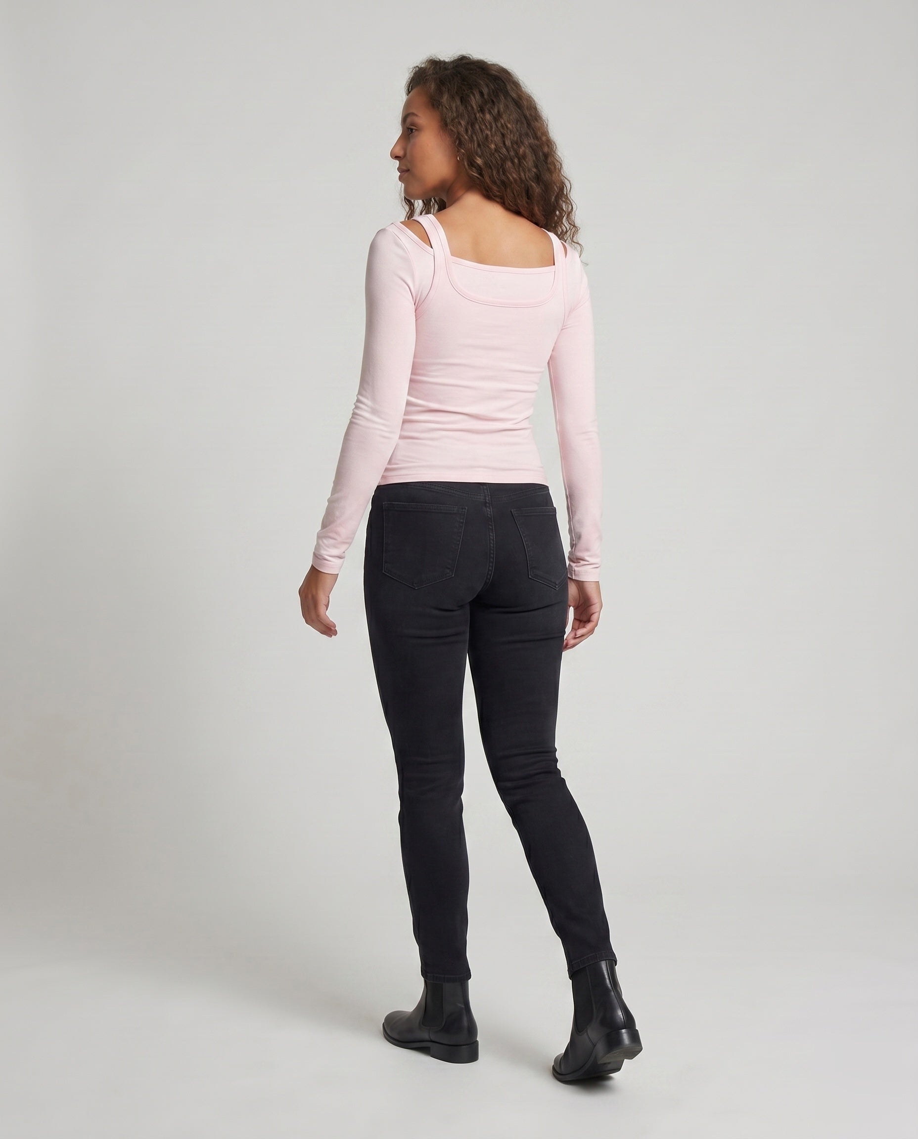 Product 15659679875402 - back_view