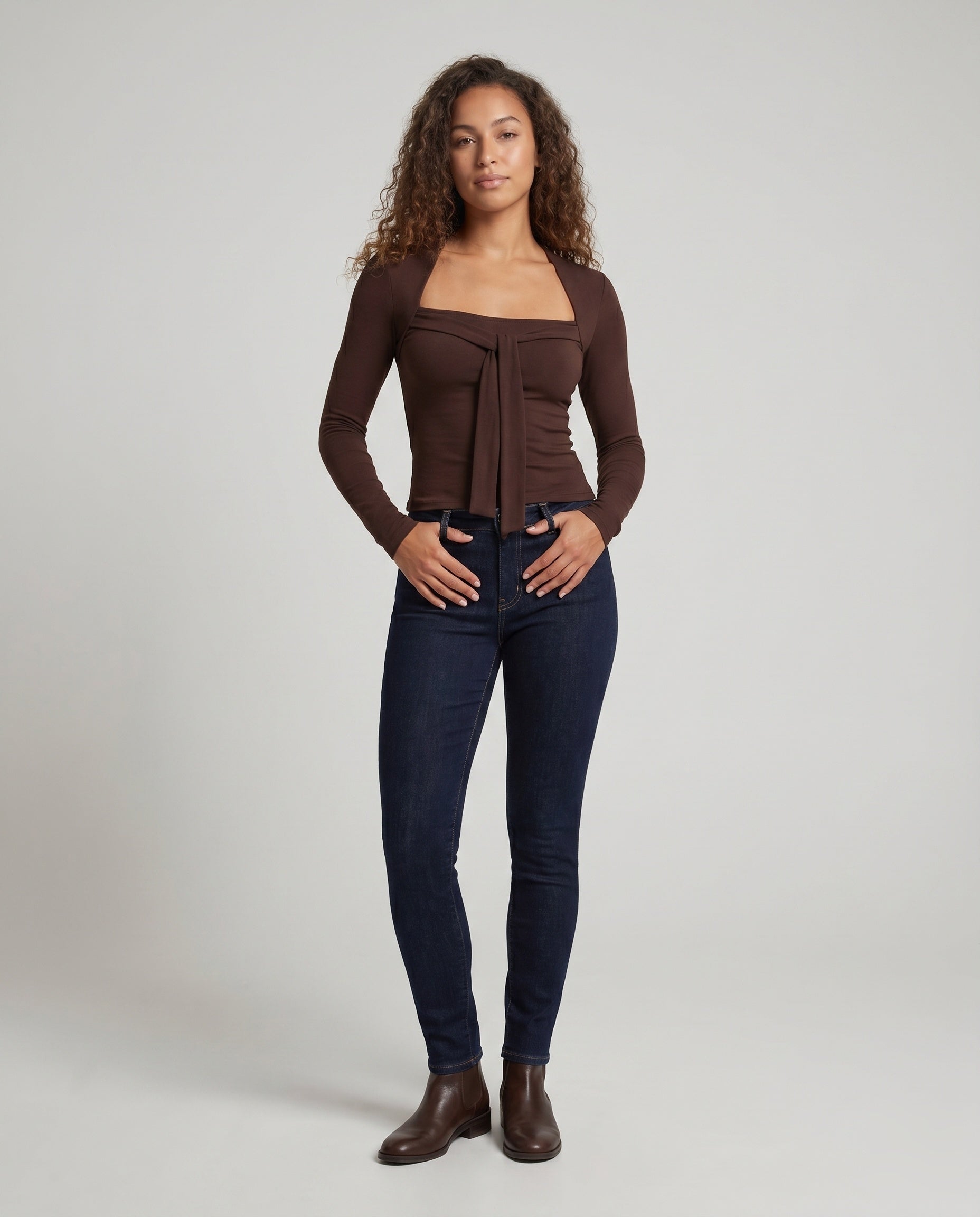 Product 15659679940938 - full_body_front