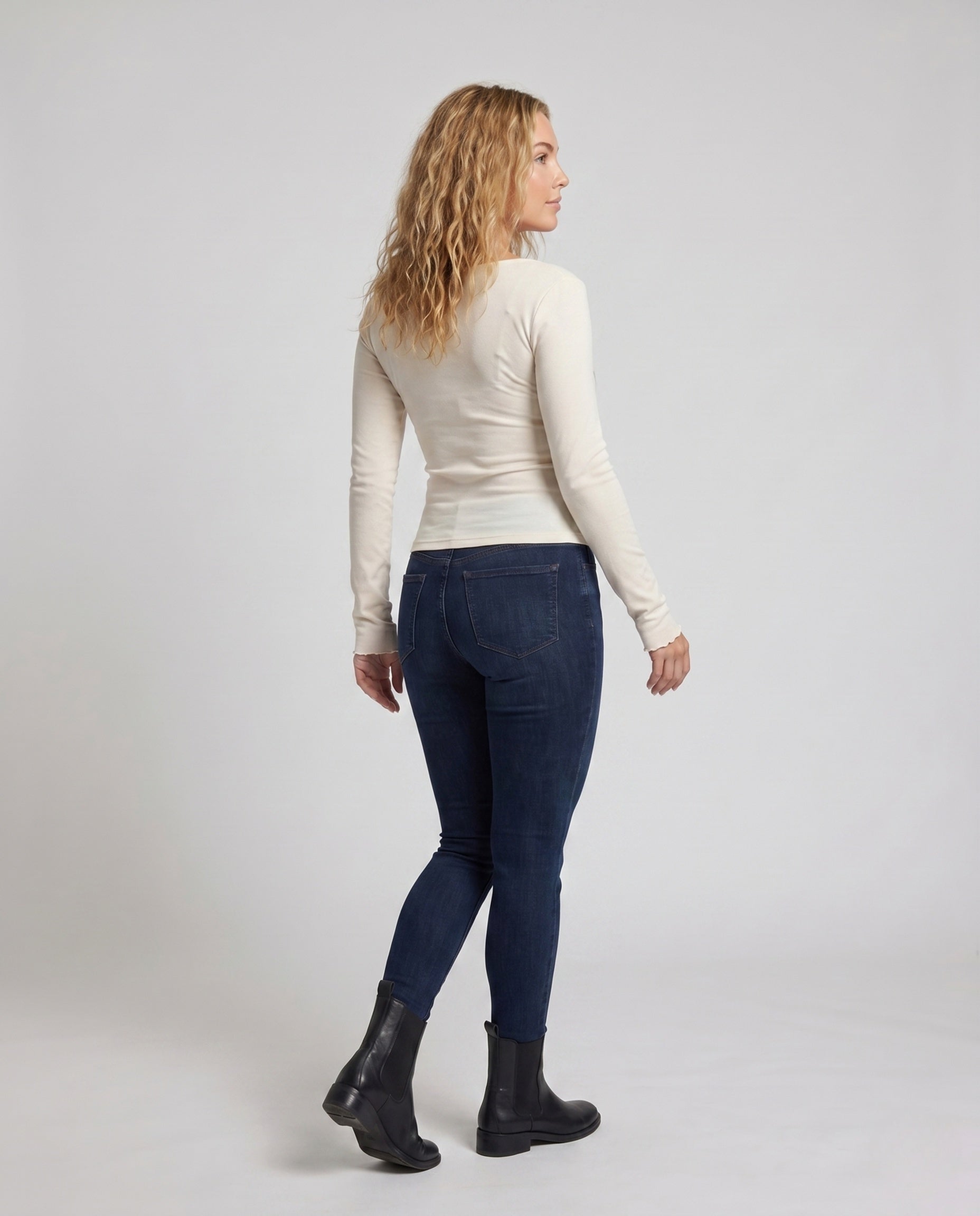 Product 15659681055050 - back_view