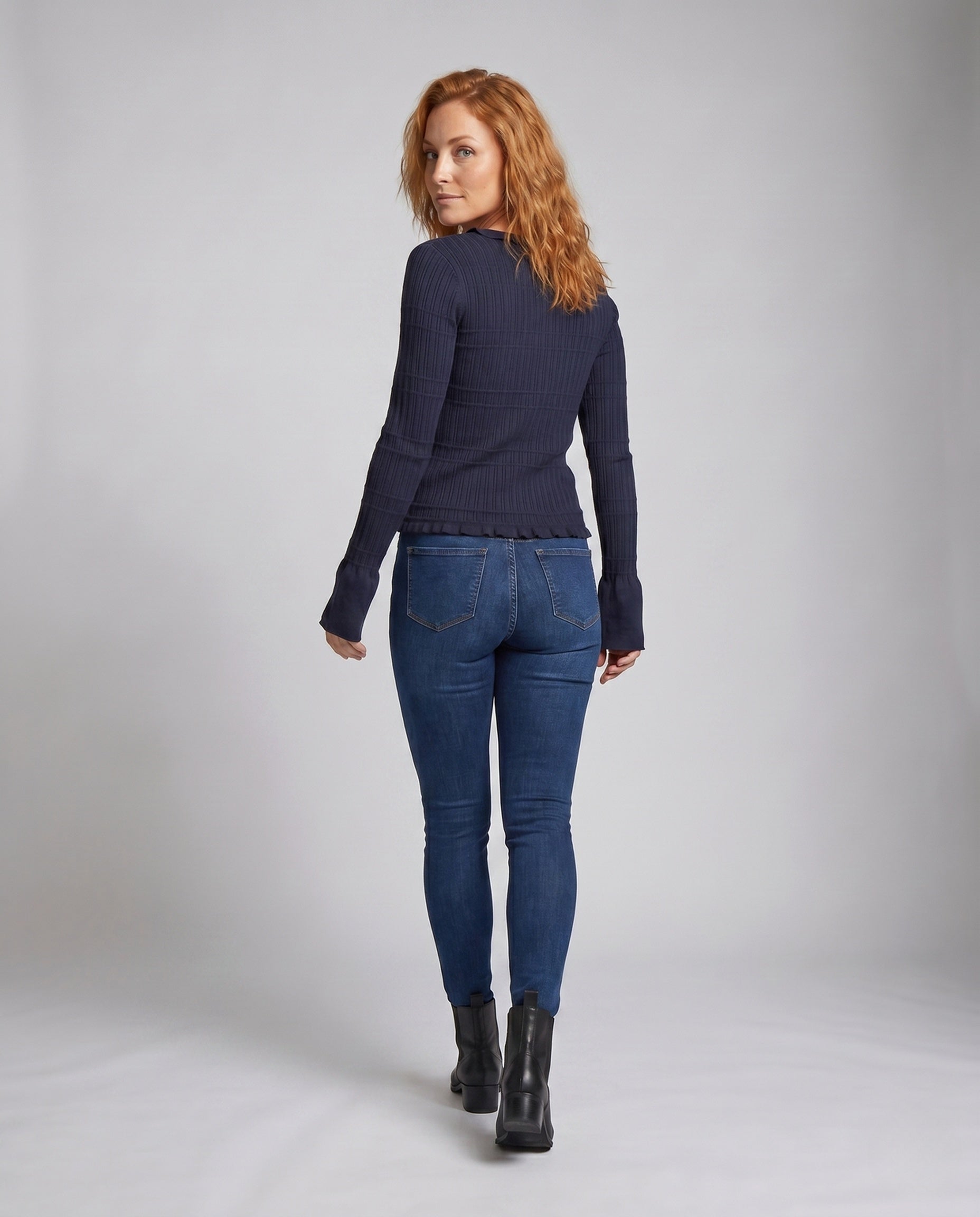Product 15659681481034 - back_view
