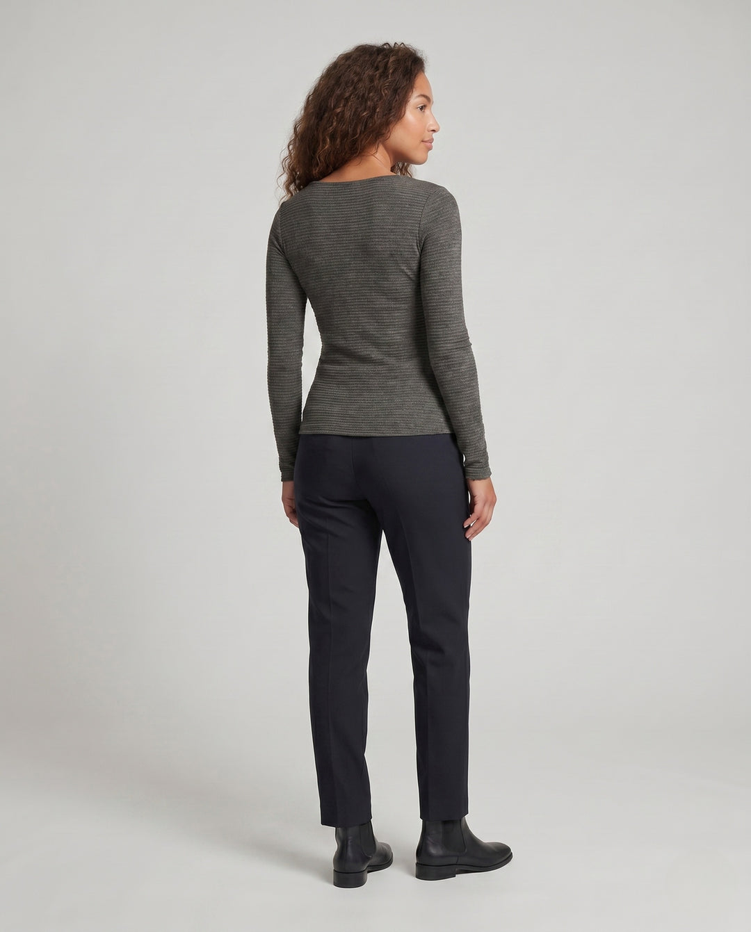 Product 15659682169162 - back_view