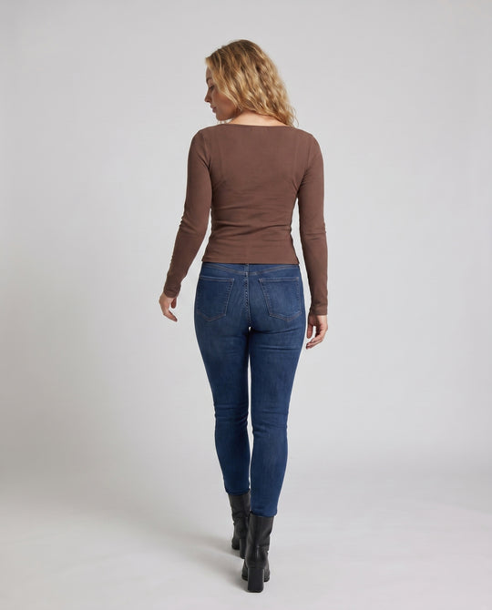 Product 15659682431306 - back_view