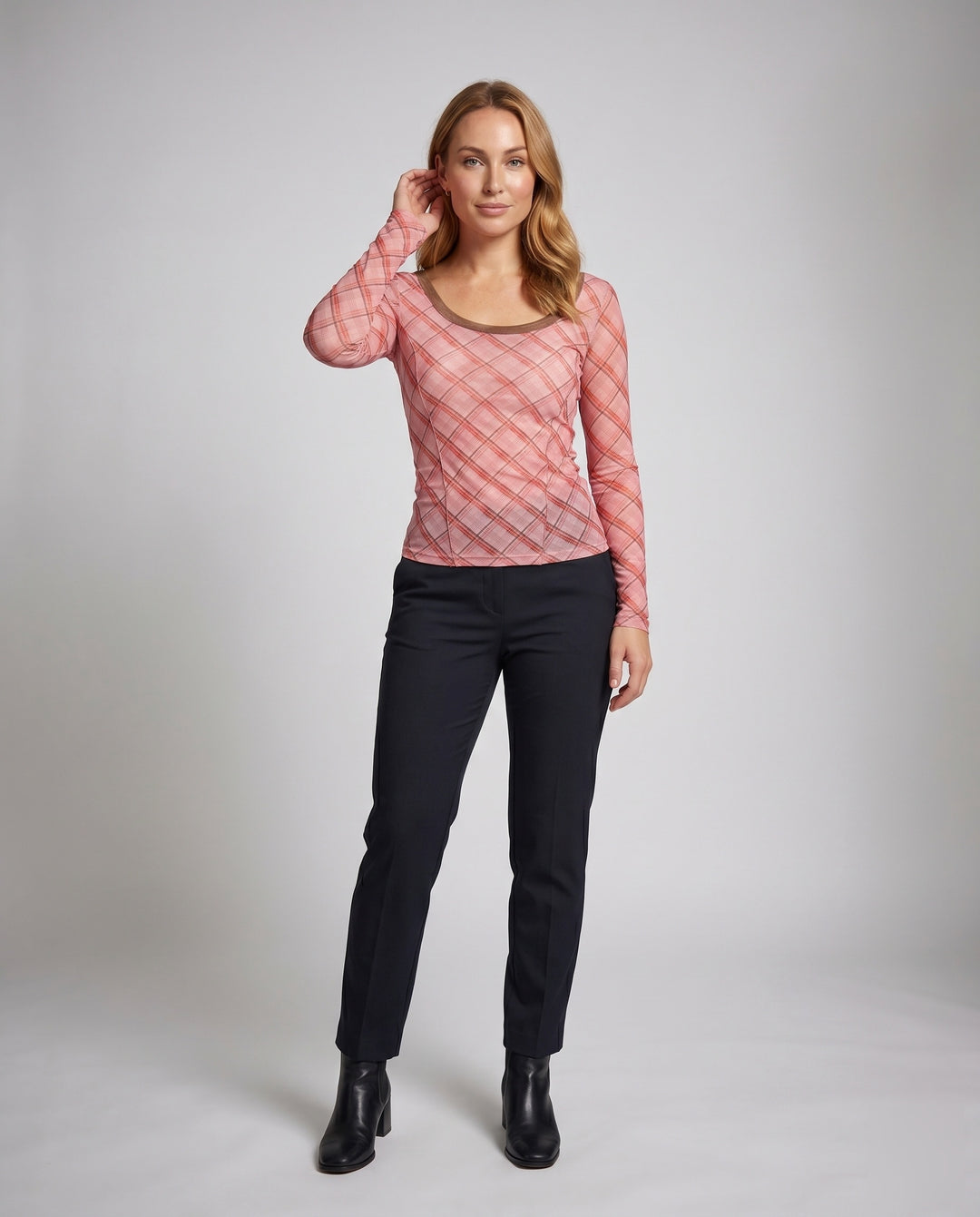 Product 15659684135242 - full_body_front
