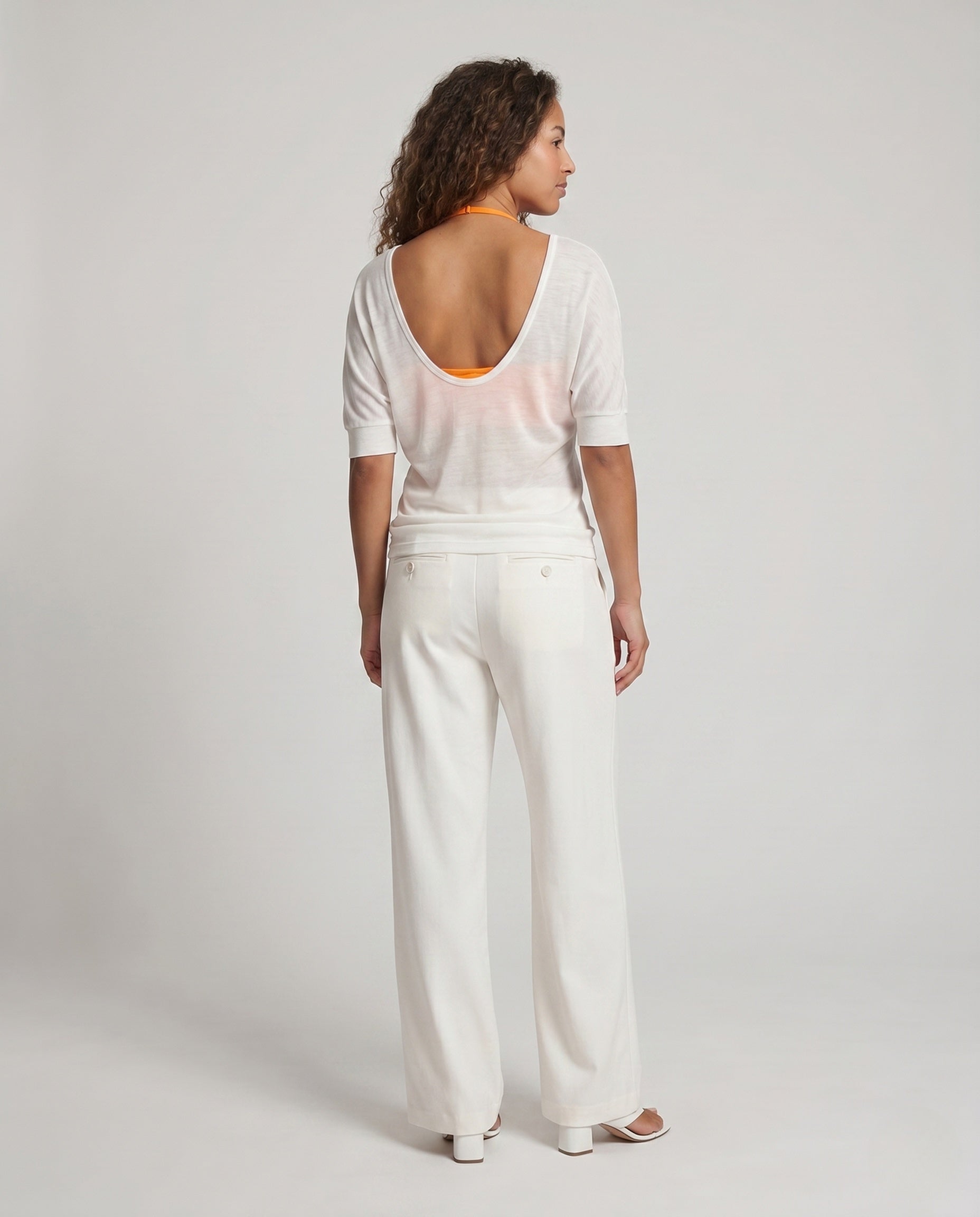 Product 15659686330698 - back_view