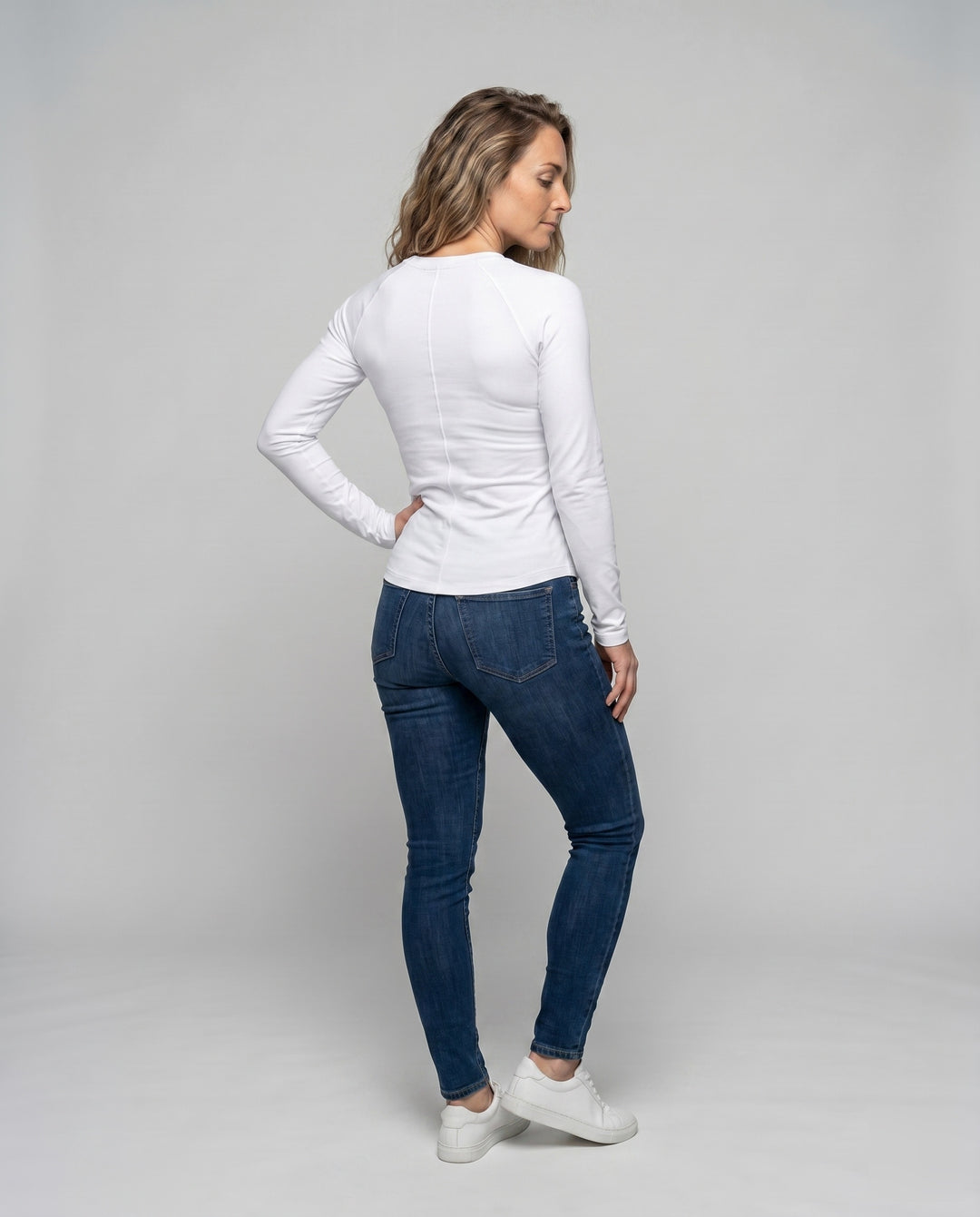 Product 15659686625610 - back_view
