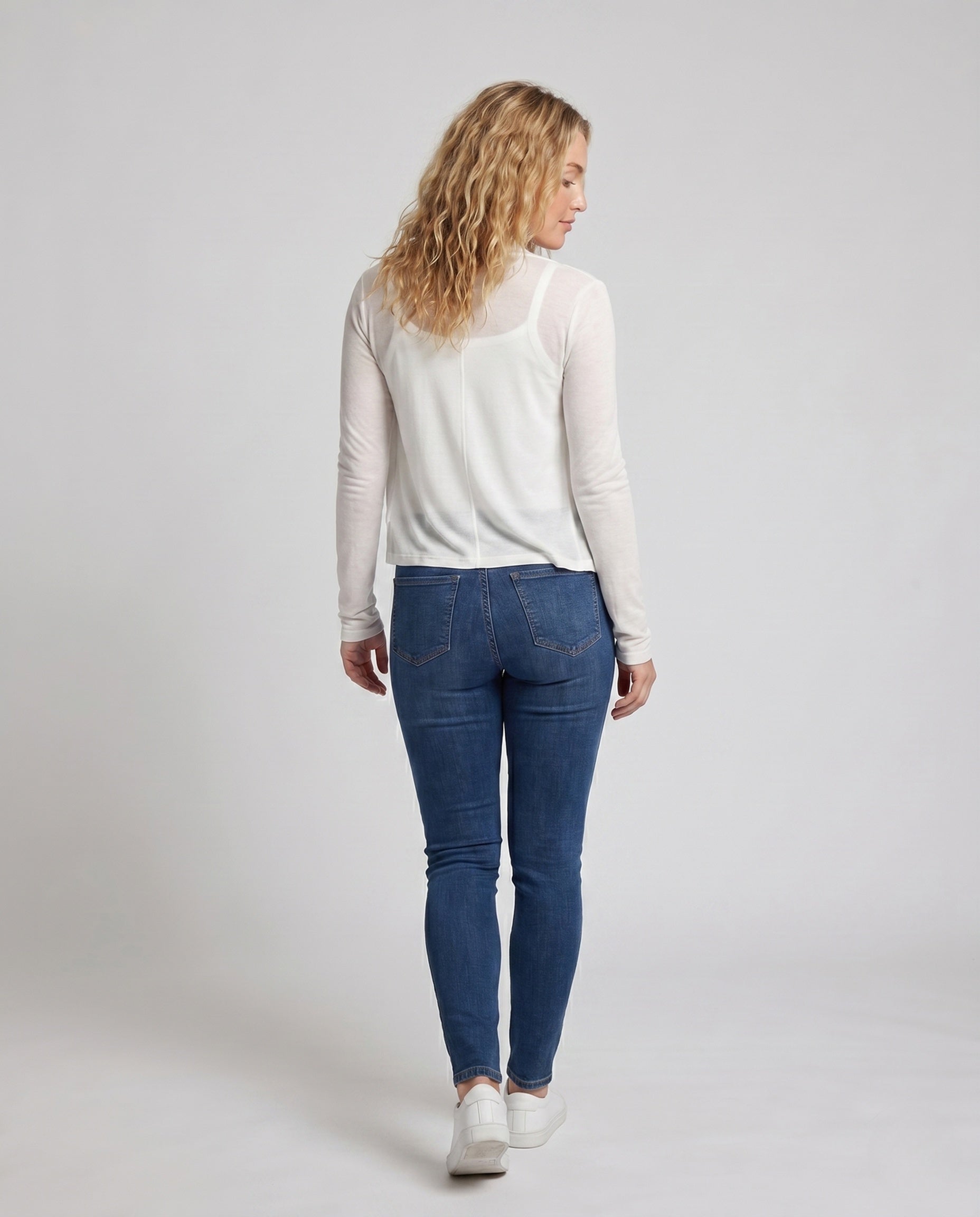Product 15659686691146 - back_view