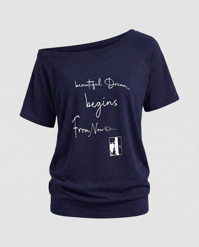 Damen nan weit geschnittenes Freizeitshirt mit überschnittenen Schultern, asymmetrischem Ausschnitt und Statement-Print R&B