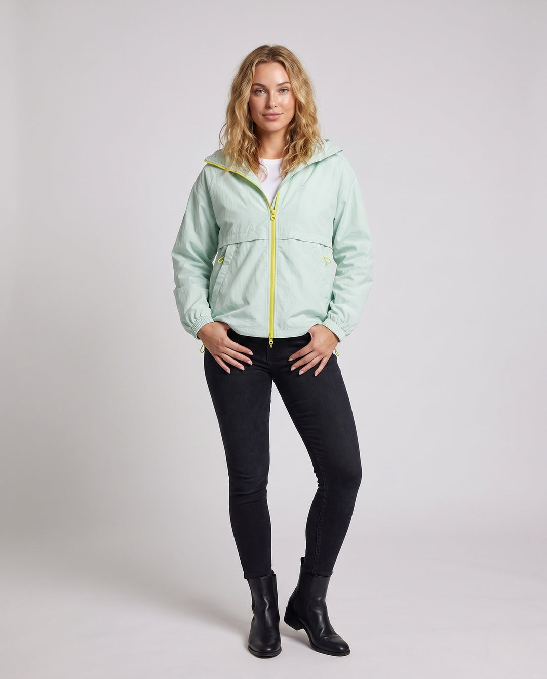 Product 15857696244042 - full_body_front