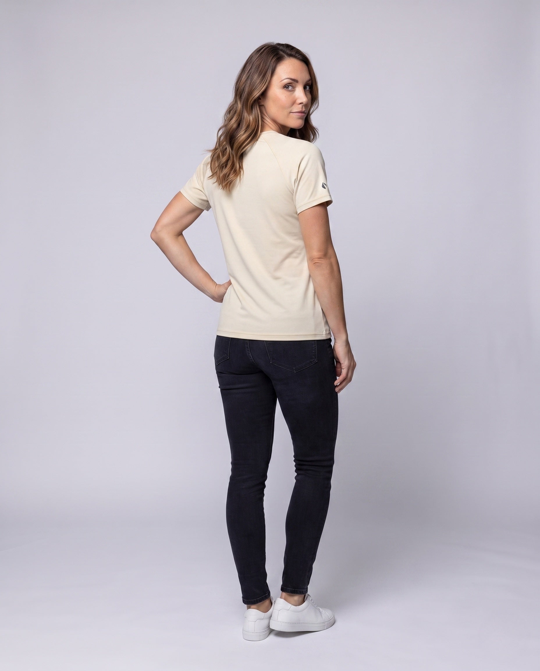 Product 15876147577162 - back_view