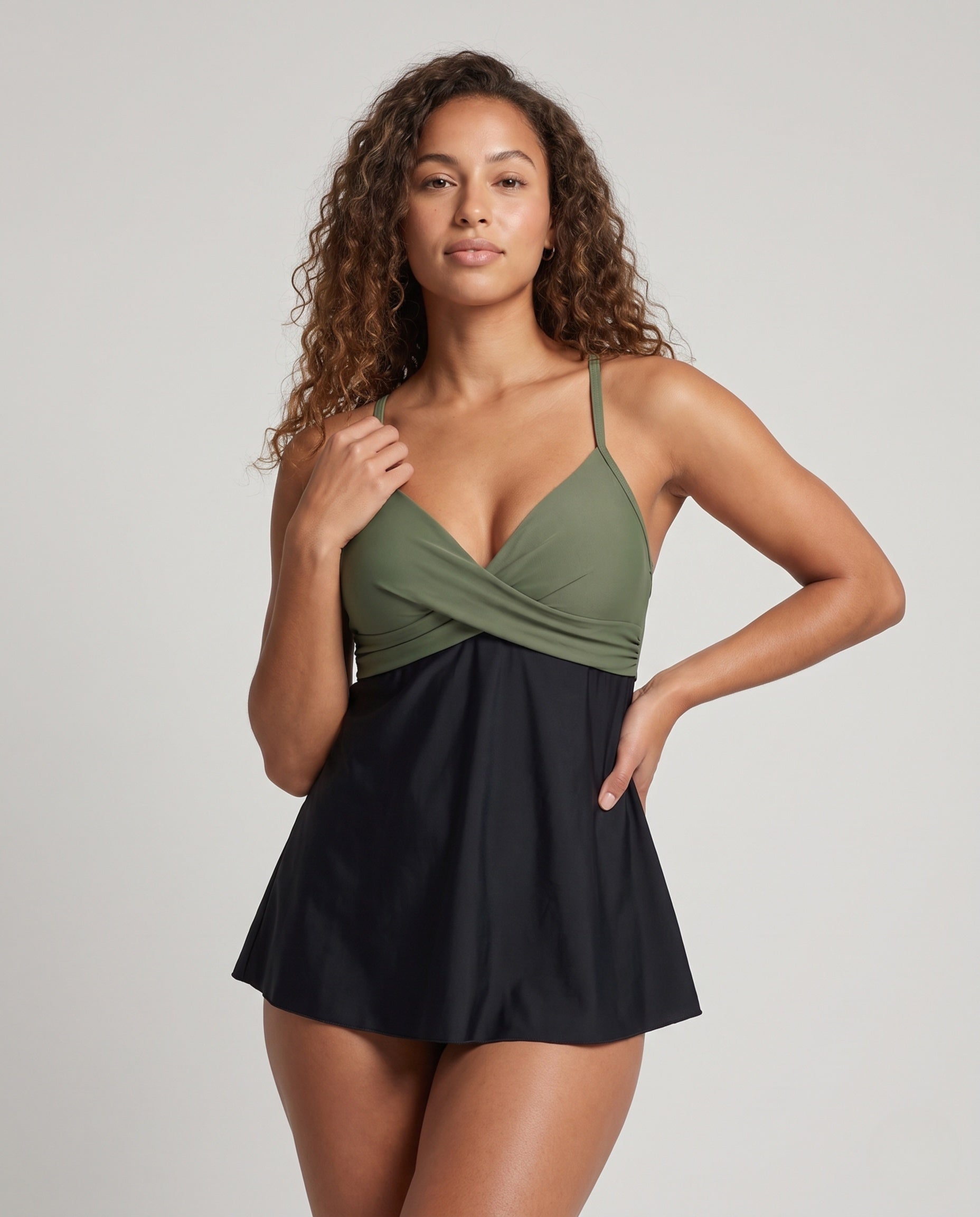 Damen SchwimR&Bstop mit Wickeldesign und fließendem Schnitt R&B