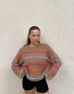 R&B | Übergroßer Pullover mit neonfarbenen Ziernähten