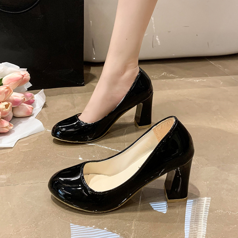 Olivia | Runde Zehe Slip-on Büroschuhe