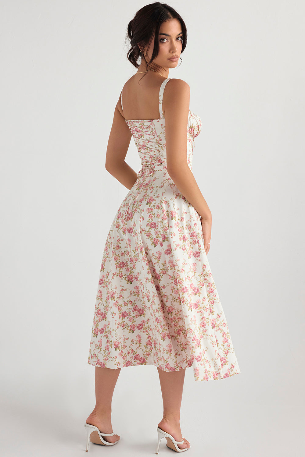 Trägerloses, tailliertes Kleid Success