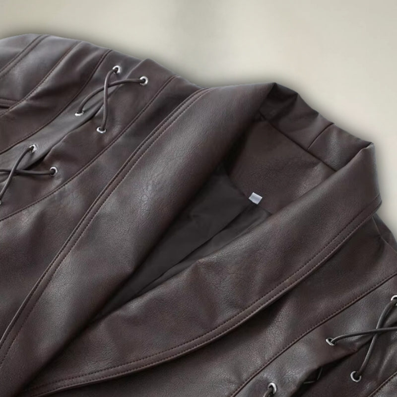 R&B | Lederjacke - Wickeldesign - Gurtel Taille - Strukturierte Schultern - Schnürdetails