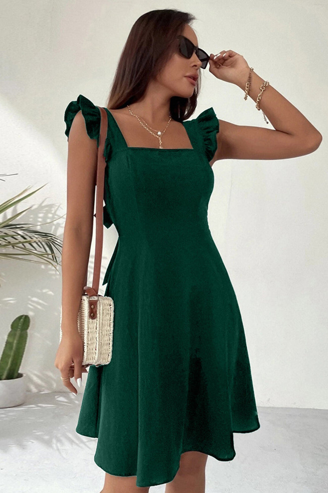 R&B | Rüschen Mini Kleid mit Rückenschnürung