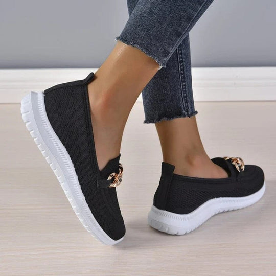 Atmungsaktive und bequeme orthopädische Schuhe