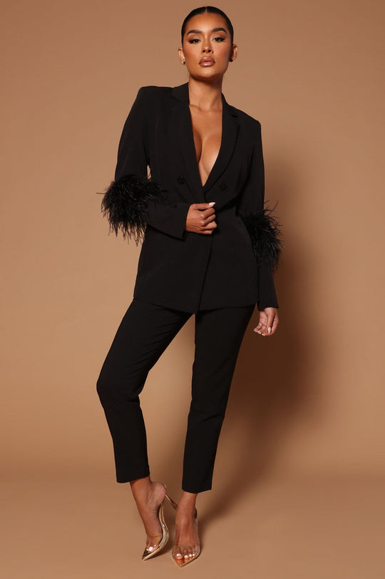 R&B | Blazer mit Federn und Hose Set für Frauen
