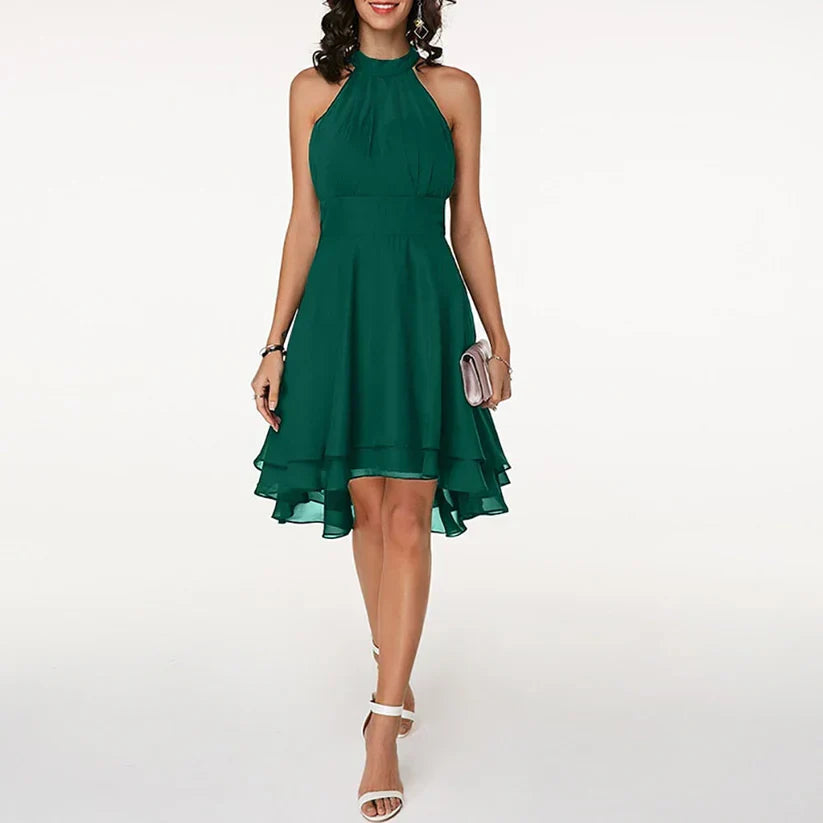 stilvolle Kleid mit charmanten Rüschen