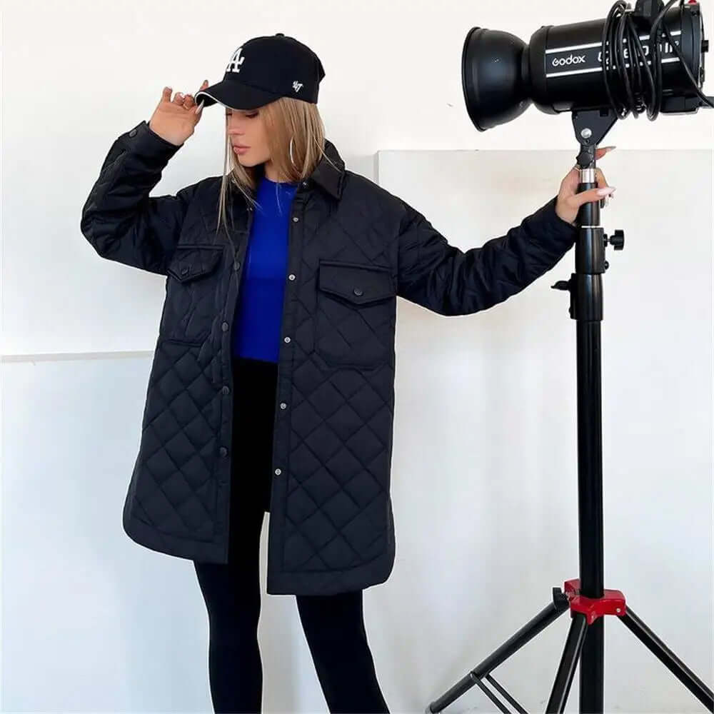 R&B | Klassische Gesteppte Damenjacke Mit Druckknopfverschluss Und Taillengürtel