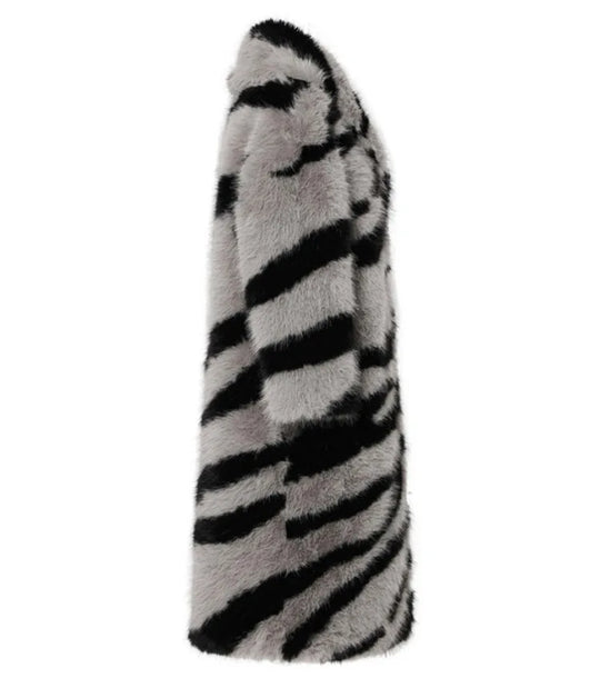 R&B | Langer Pelzmantel Damen mit Tierdruck - Luxuriöses & Stilvolles Winterdesign