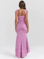 R&B | Gerafftes Korsettkleid mit Tiefem Saum