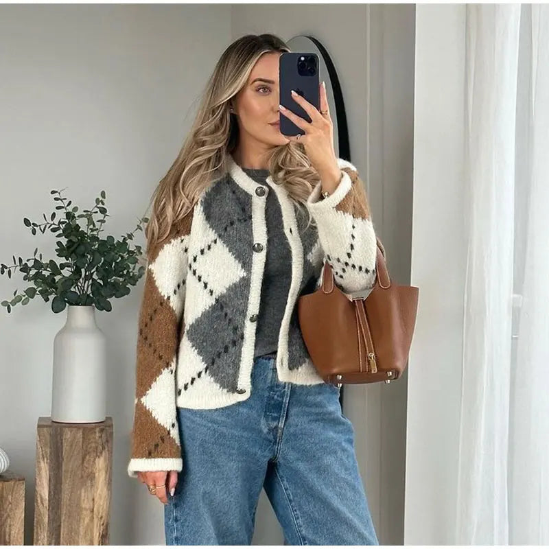 R&B | Strickjacke Vielseitig & Stilvoll