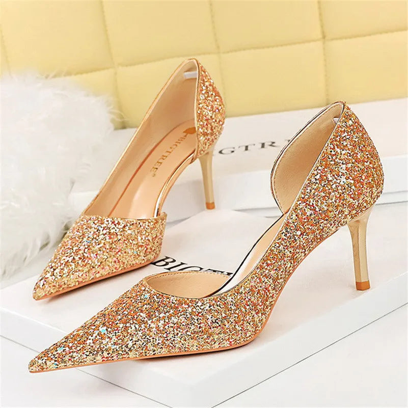 R&B | Glitzernder, Spitzer Stiletto Absatz
