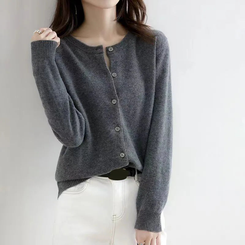 R&B | Klassische Strickjacke